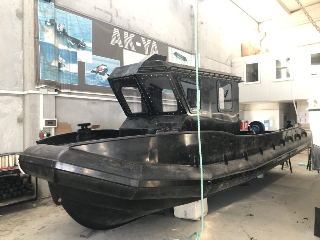 AK-YA W 850 CO