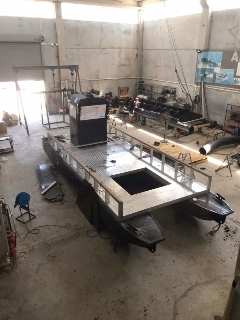 trimaran 2